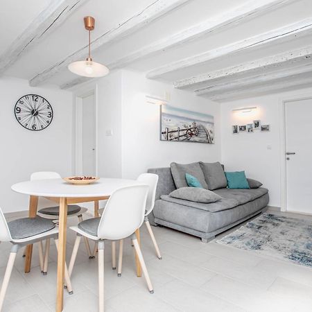 Apartman Dioniz Сплит Екстериор снимка