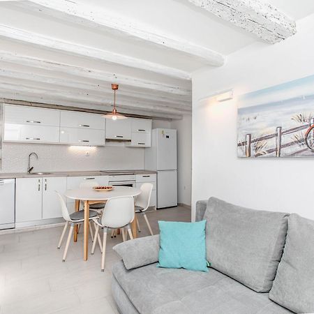 Apartman Dioniz Сплит Екстериор снимка